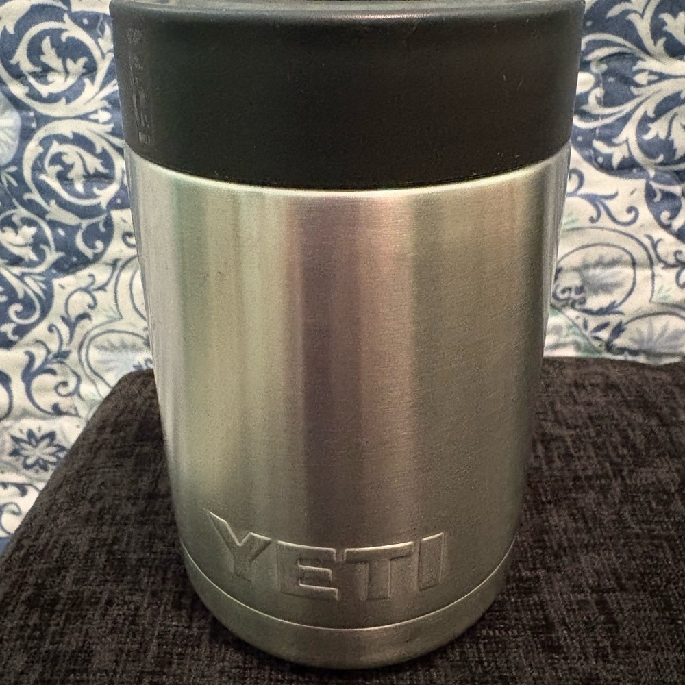 YETI Silver Coozie with Black Lid